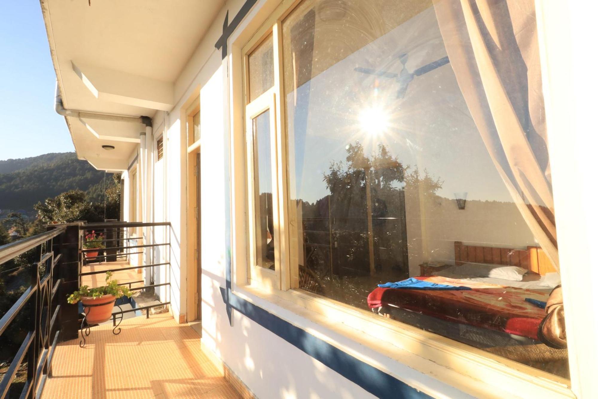 Oasis Guest House Bhagsu D'Shala Dharamshala Dış mekan fotoğraf